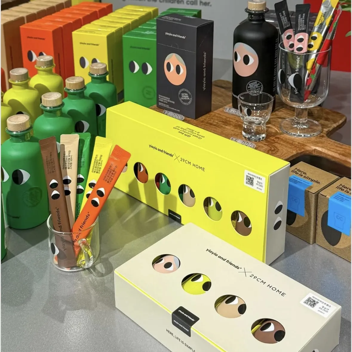 yiayia and friends POPUP