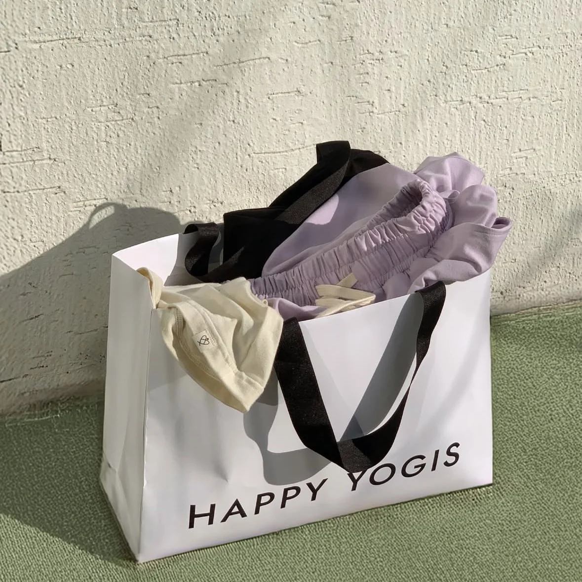 HAPPY YOGIS POPUP