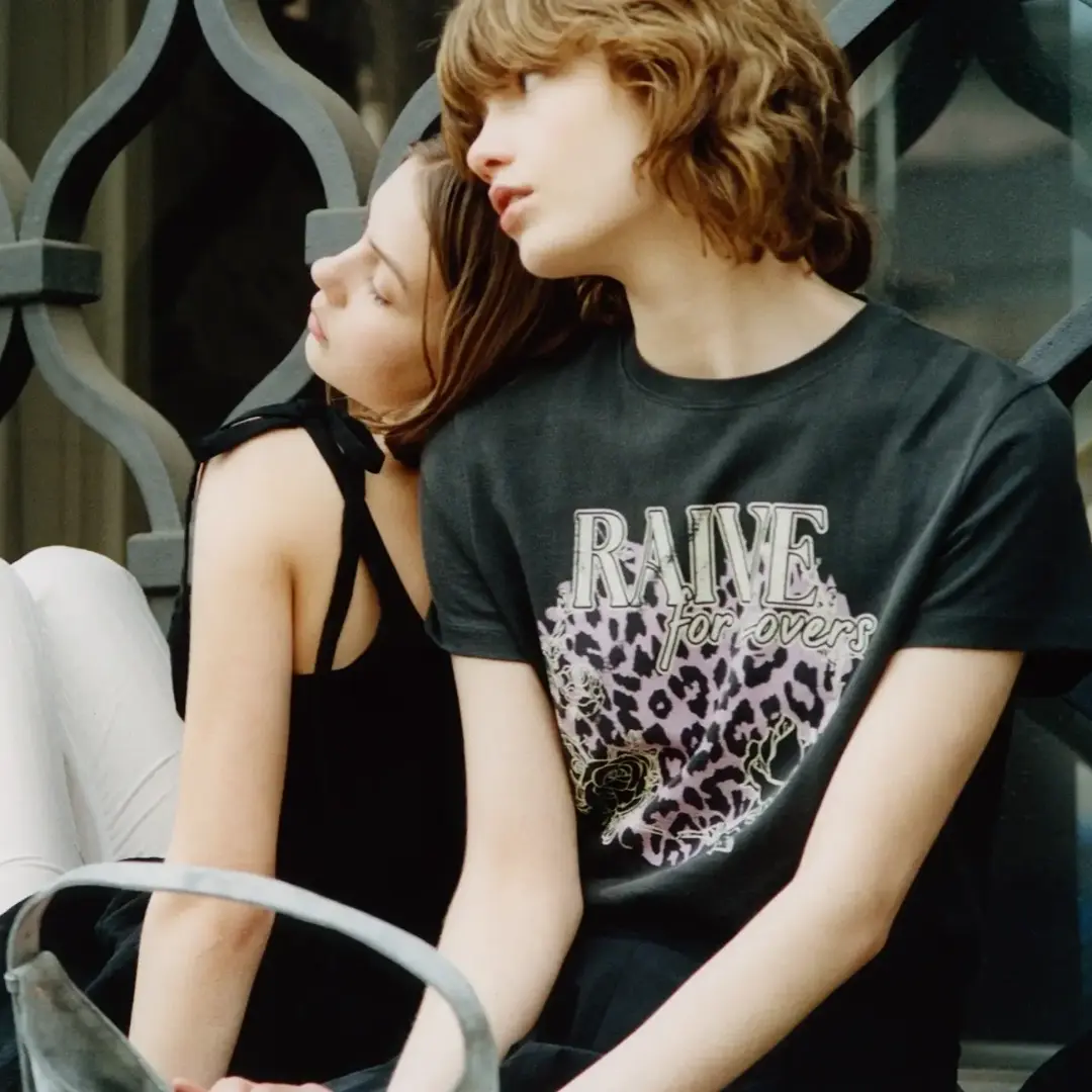 RAIVE  POP-UP STORE