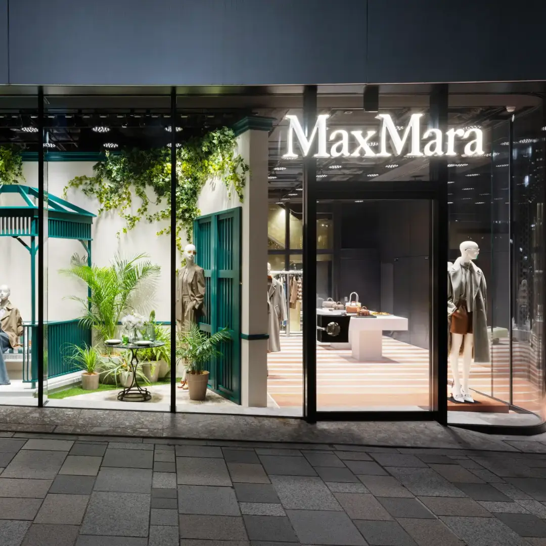Max Mara "The Secret Garden" ポップインストア